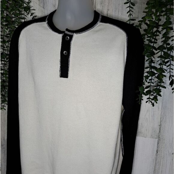 Agave Long Sleeve Sweater Henley - Picture 3 of 5